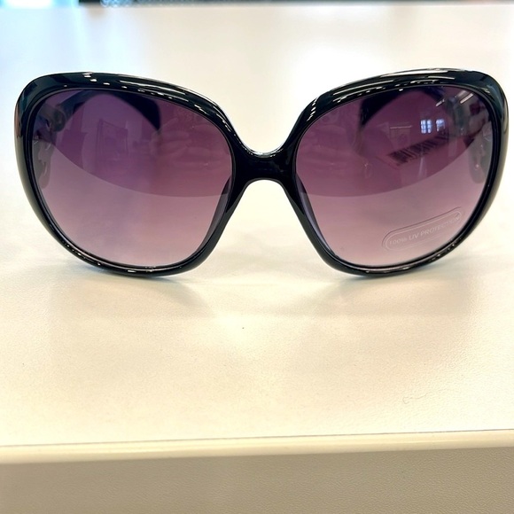 Brand New Round Oversized Black Sunglasses Purple Ombre Fade Lens Celtic Knot - Picture 7 of 15